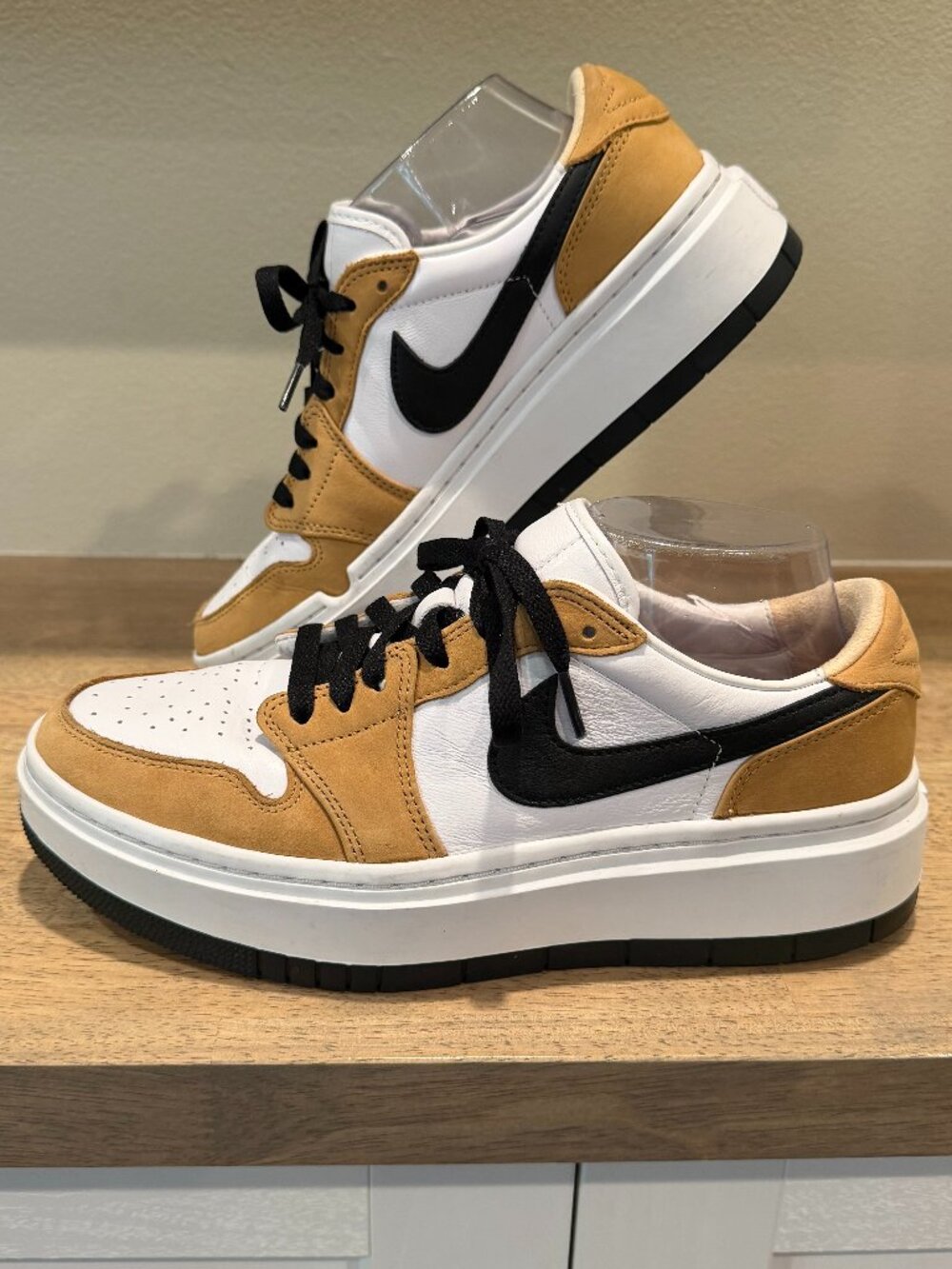 Nike Air Jordan 1 Elevate Low Rookie of the Year Tan Black DH7004-701 Size 10 - Picture 1 of 11